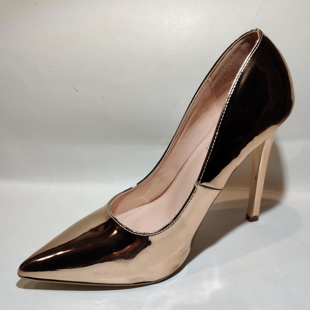 Cape Robbin Priscilla Metallic Rose Gold Heels 7.5